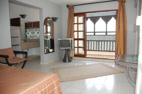 Hotel El Pueblo Tamlelt