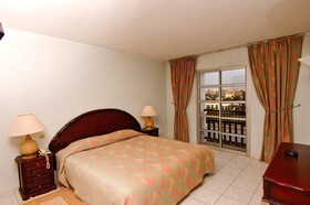Hotel El Pueblo Tamlelt