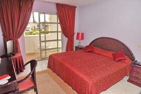 Hotel El Pueblo Tamlelt