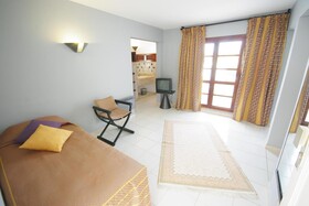 Hotel El Pueblo Tamlelt
