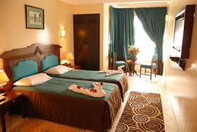 New Farah Hotel