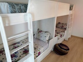 Cozy White House - Hostel