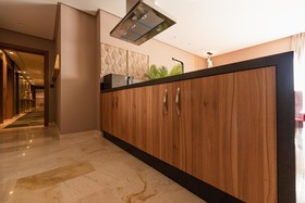 Avenue Suites