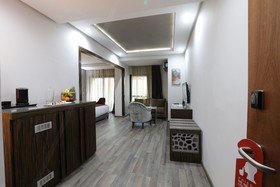 Silver Suites Hotel& Spa