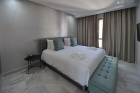 Suites Hotel Le Yacht