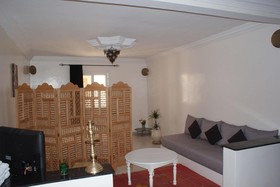 Residence Louzani - Hotel Apartment