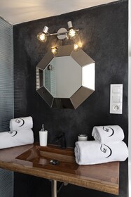 Suite Azur Hotel