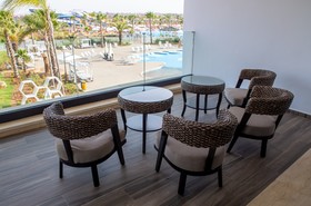 Waves Aquaparc & Hotel