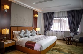 Waves Aquaparc & Hotel