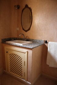 Tifawin Home & Garden