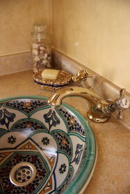 Tifawin Home & Garden