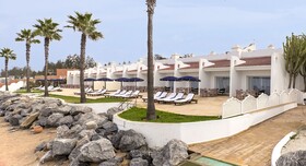Amphitrite Palace Beach Hotel & Convention Centre