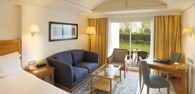 Amphitrite Palace Beach Hotel & Convention Centre