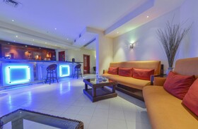 Amphitrite Palace Beach Hotel & Convention Centre
