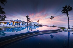 Amphitrite Palace Beach Hotel & Convention Centre