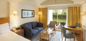 Amphitrite Palace Beach Hotel & Convention Centre