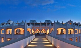 Amphitrite Palace Beach Hotel & Convention Centre