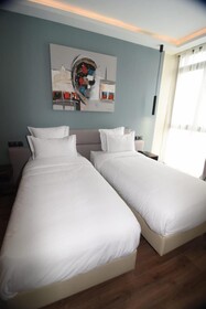 NJ Hotel