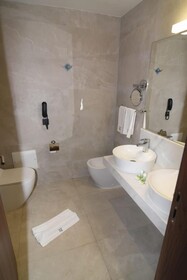 NJ Hotel