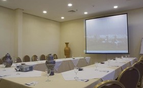 Golden Tulip Farah Safi