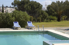 Golden Tulip Farah Safi