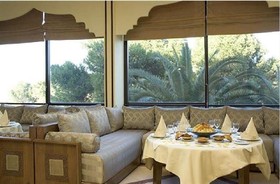 Golden Tulip Farah Safi