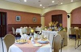 Golden Tulip Farah Safi