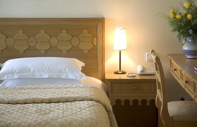 Golden Tulip Farah Safi