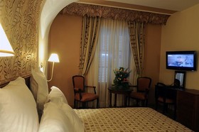 Grand Hotel Villa De France