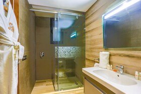 SBN Suite Hotel