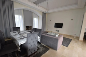 Apple Villa