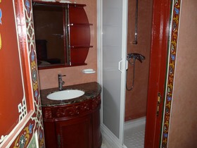 Equi Palace & Spa Near Aeroport
