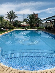 Equi Palace & Spa Near Aeroport
