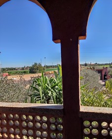 Equi Palace & Spa Near Aeroport