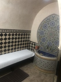 Equi Palace & Spa Near Aeroport