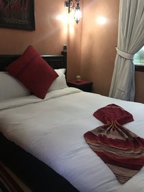 Equi Palace & Spa Near Aeroport