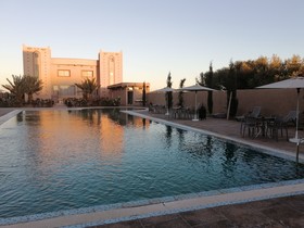Hotel Oasis Palace