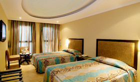 Golden Tulip Tghat Fès