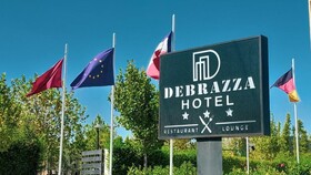Hotel Debrazza