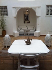 Riad Blanc De Fes