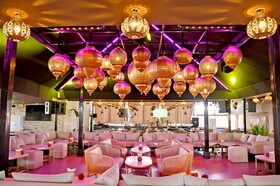 555 Hotel Clubbing Adults Only