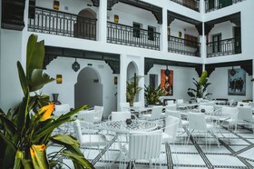 555 Hotel Clubbing Adults Only