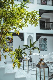 555 Hotel Clubbing Adults Only