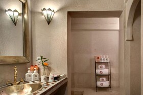 Angsana Riad Lydines