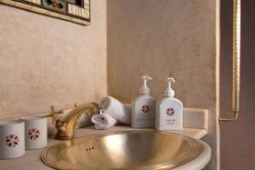 Angsana Riad Lydines