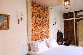 El Morocco Hotel