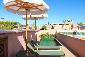 El Morocco Hotel