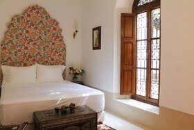 El Morocco Hotel