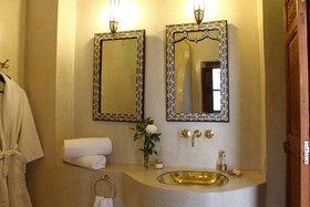 El Morocco Hotel