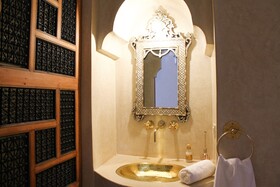 El Morocco Hotel